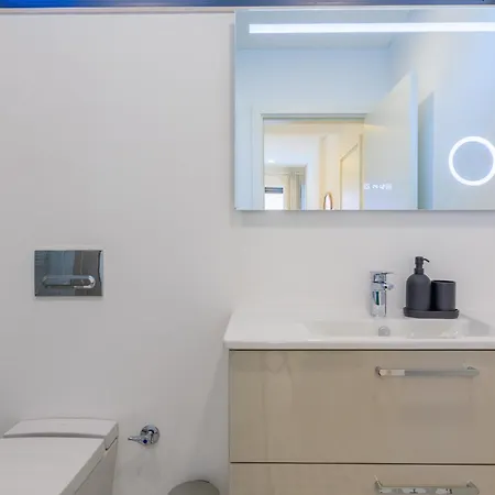 Terra Algarve Brand New 1br W Private Garage דירה פארו